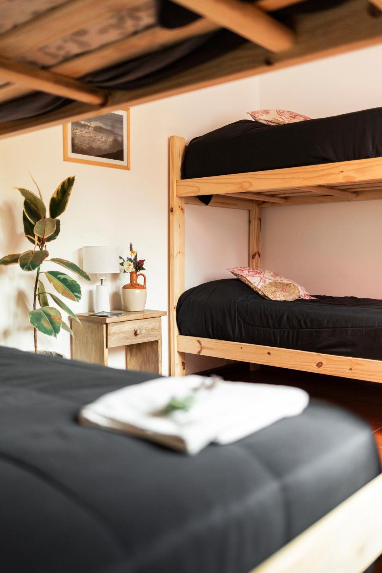 Swell Surf House Hostel Чападмалал Екстериор снимка