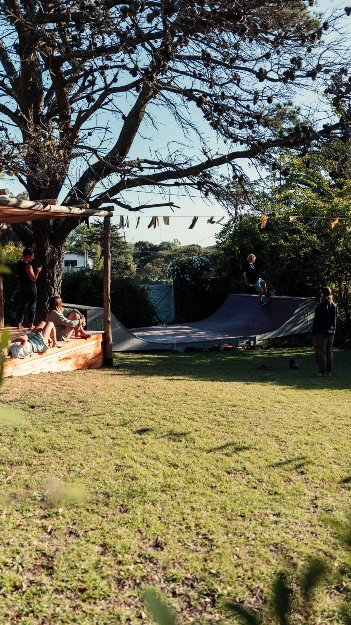 Swell Surf House Hostel Чападмалал Екстериор снимка